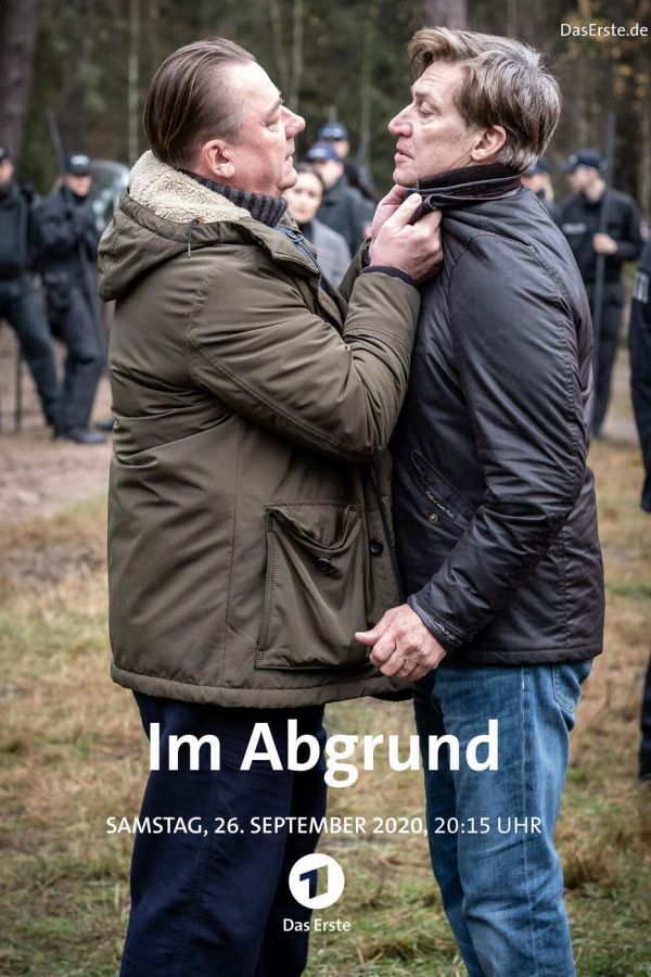 Nhìn Xuống Vực Thẳm